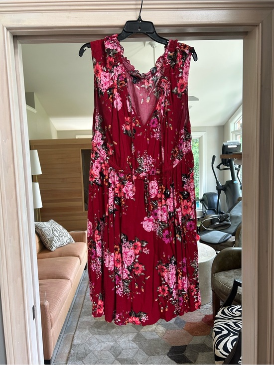 torrid Dresses & Skirts - torrid Red Floral V-Neck Midi Dress with Pink Blooms